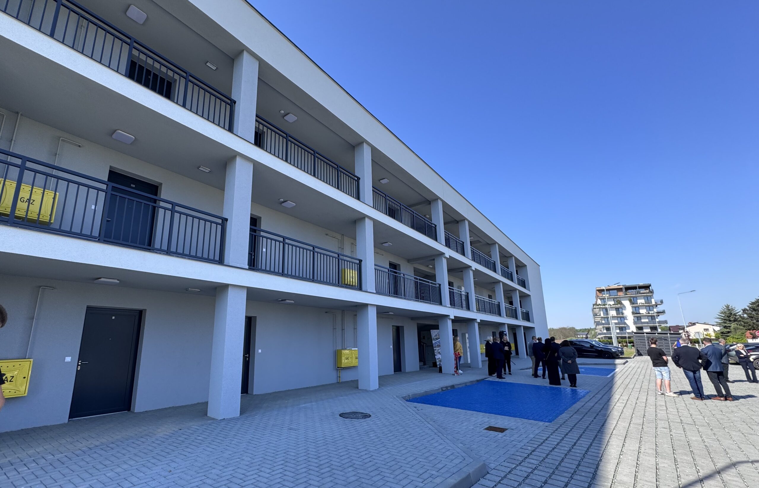 Tło