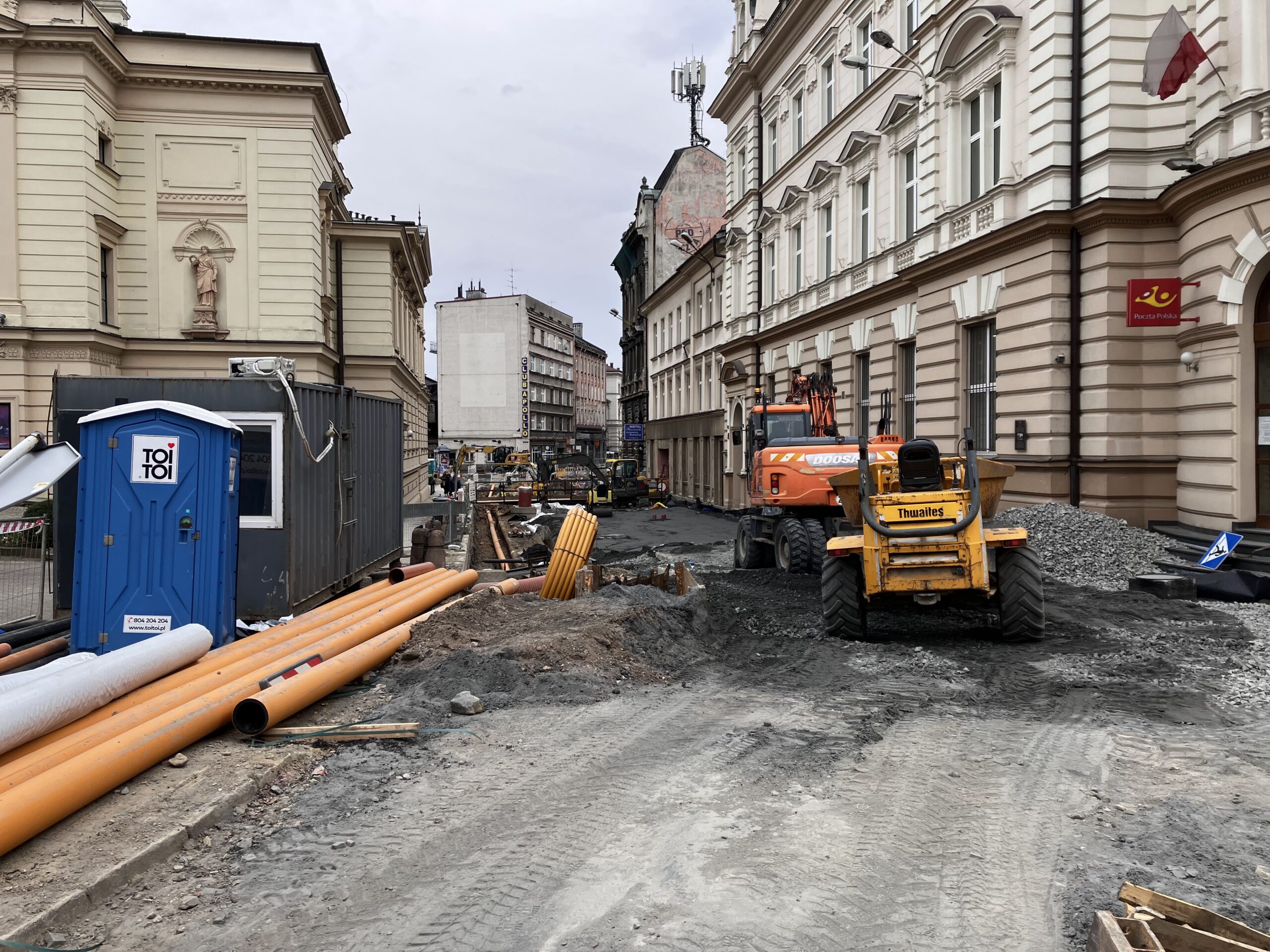 Tło