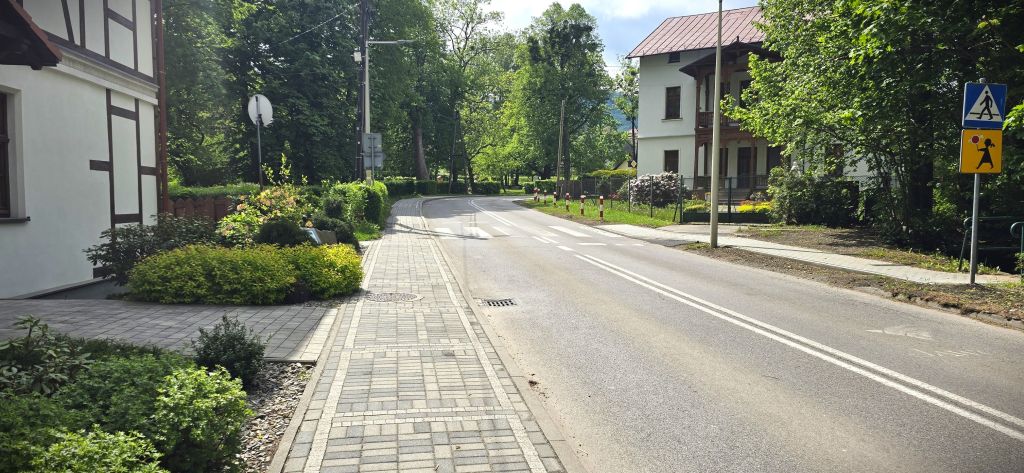 Tło