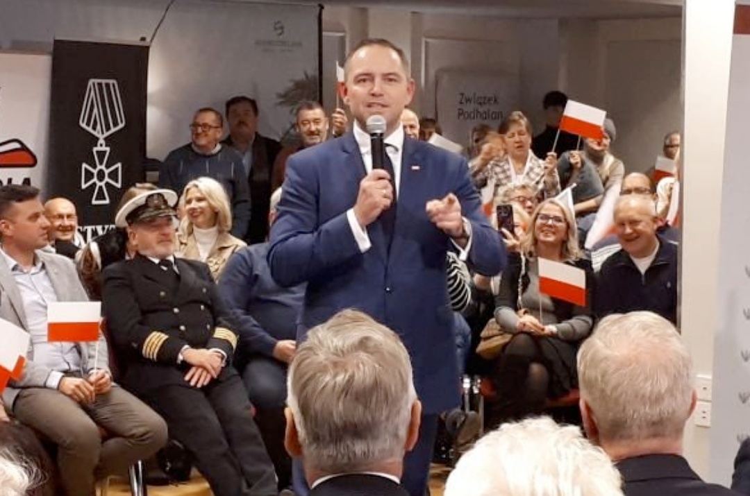 Tło
