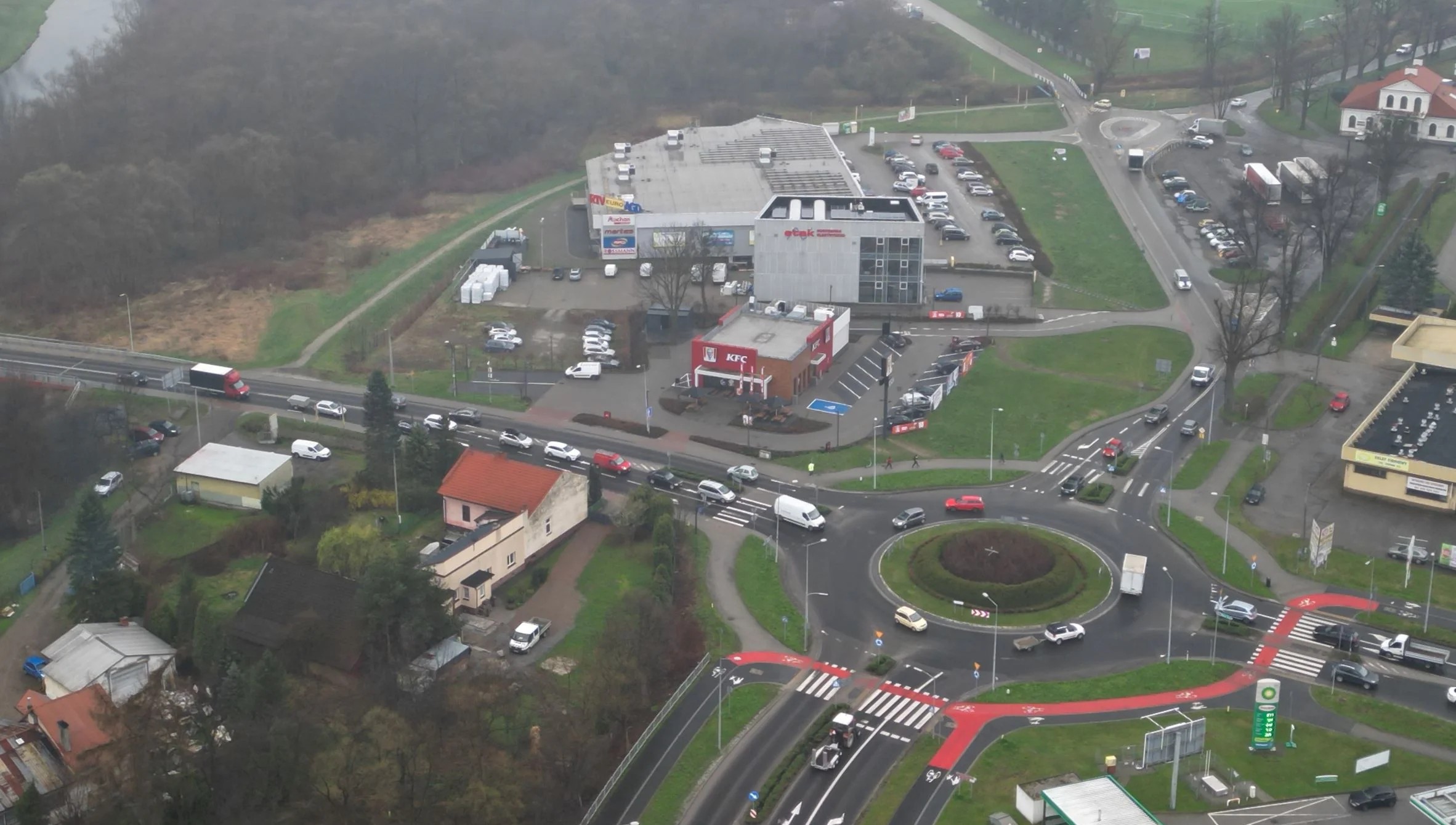Tło