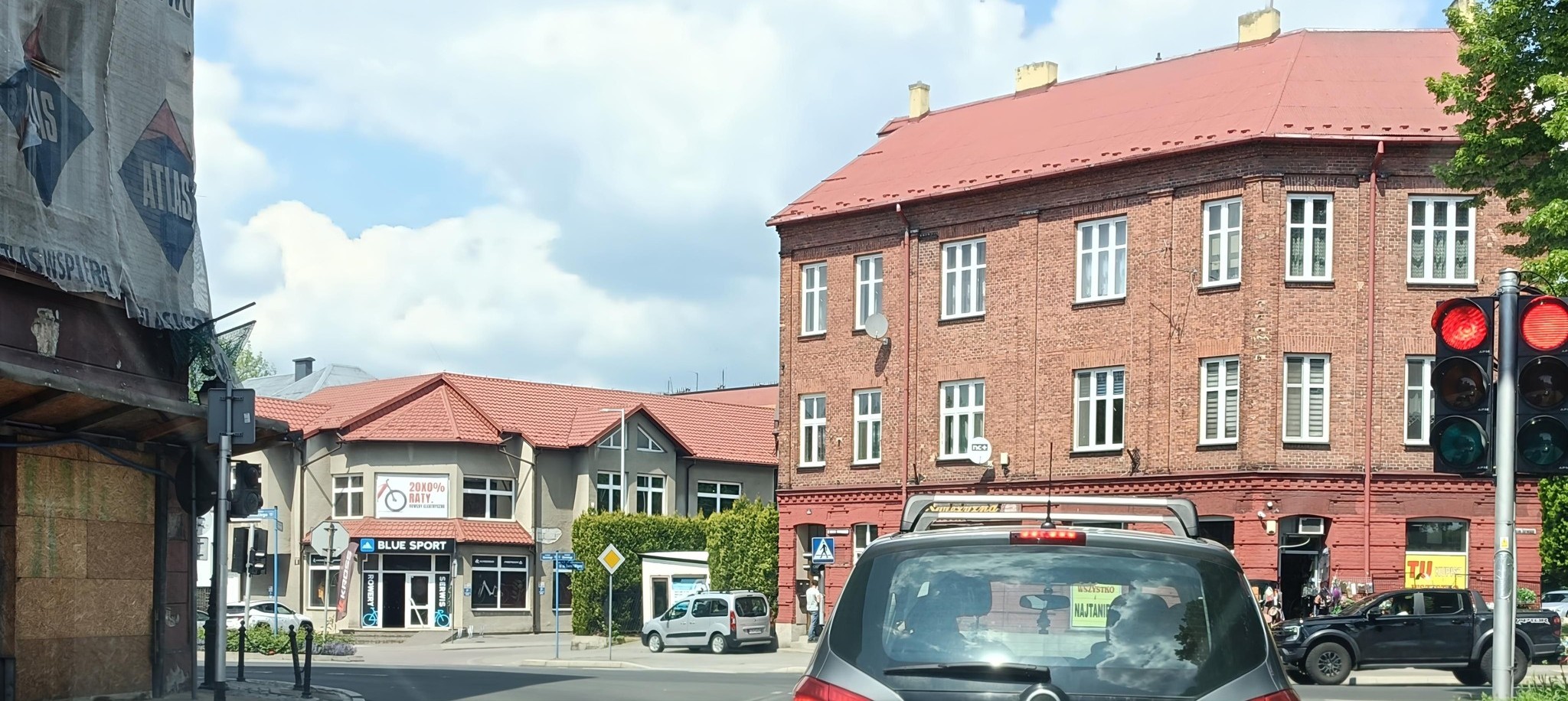 Tło