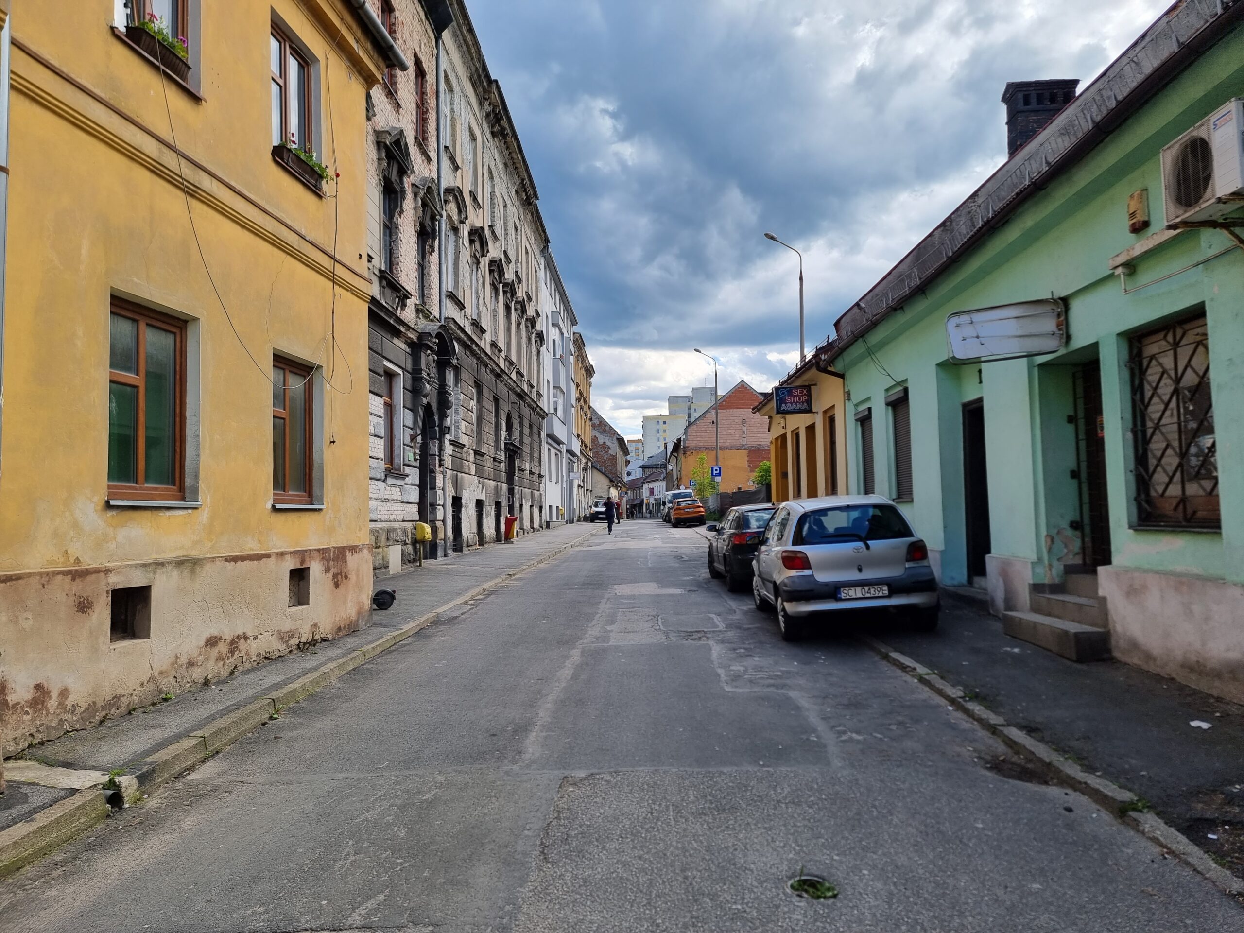 Tło