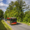 Zasłabł w autobusie MZK. Szybka reakcja kierowcy i pasażerów uratowała życie seniora