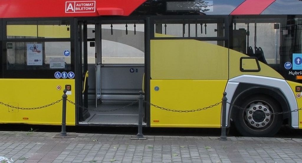 Tło