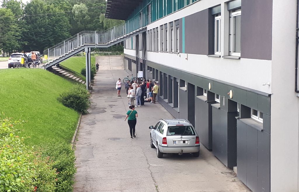 Tło