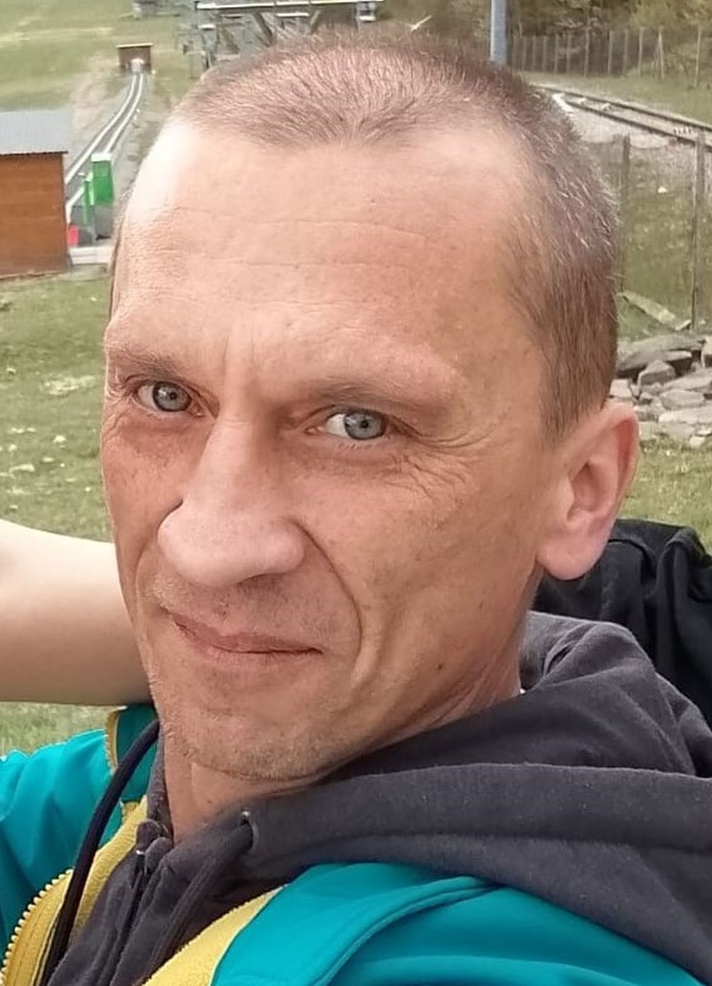 Tło