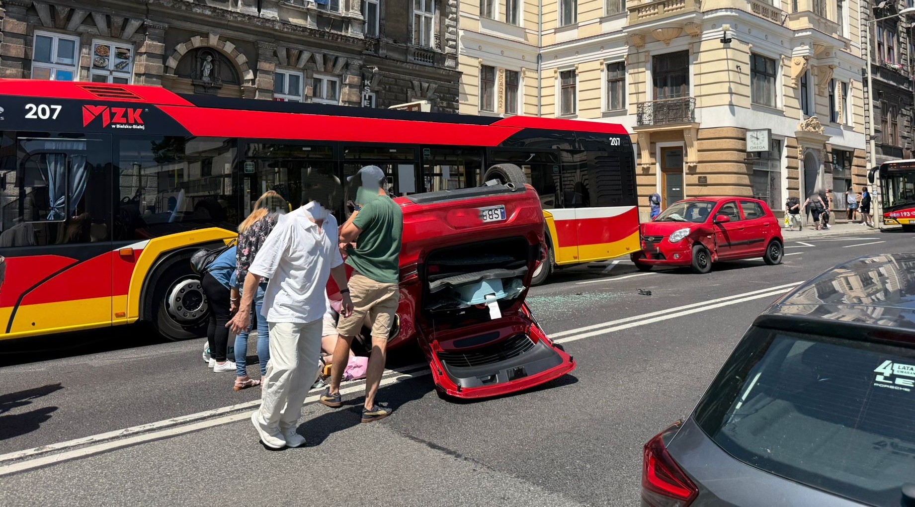Tło