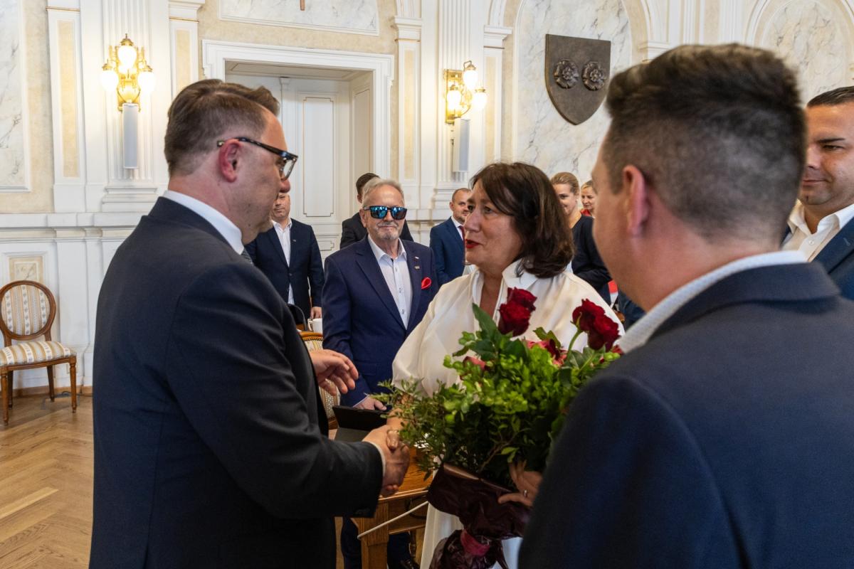 Tło