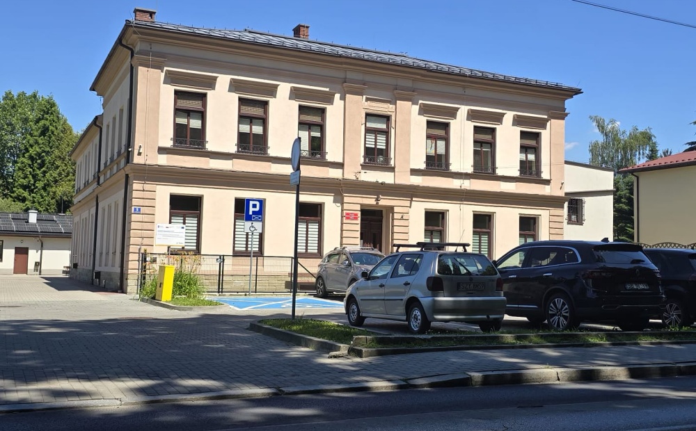 Tło