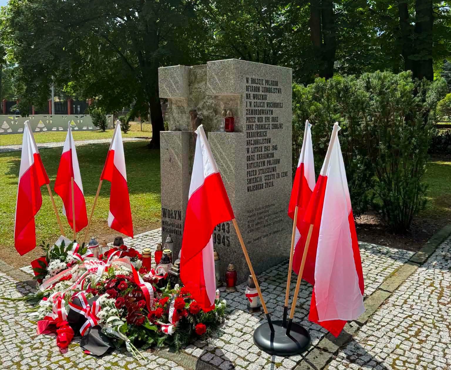 Tło