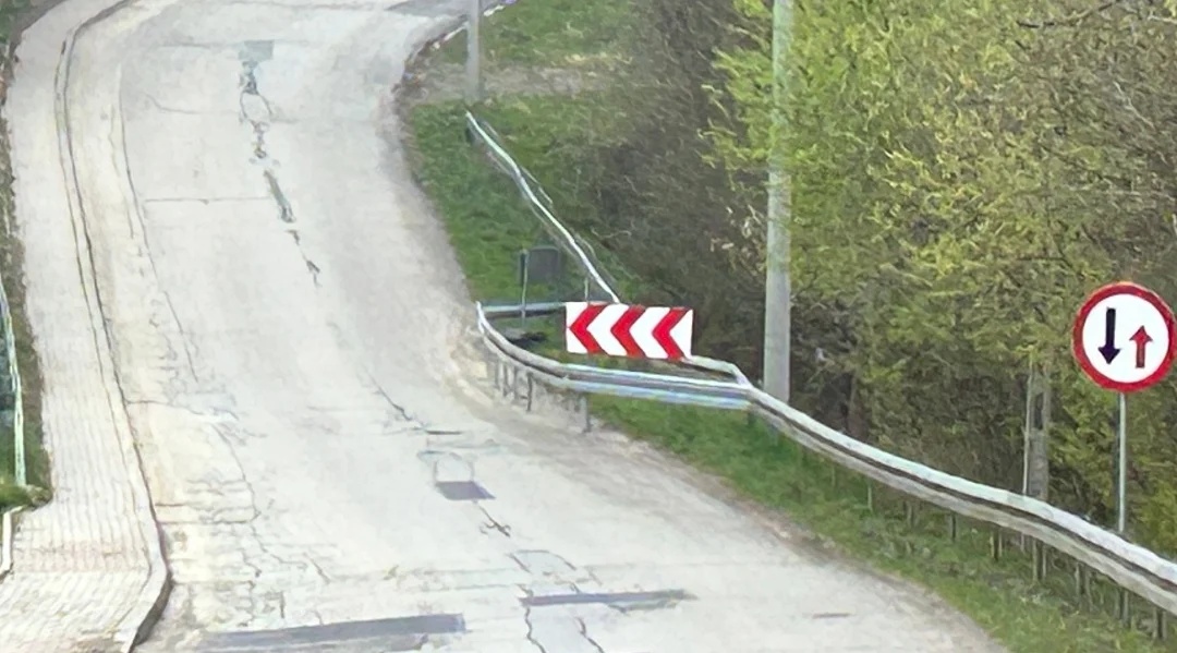 Tło
