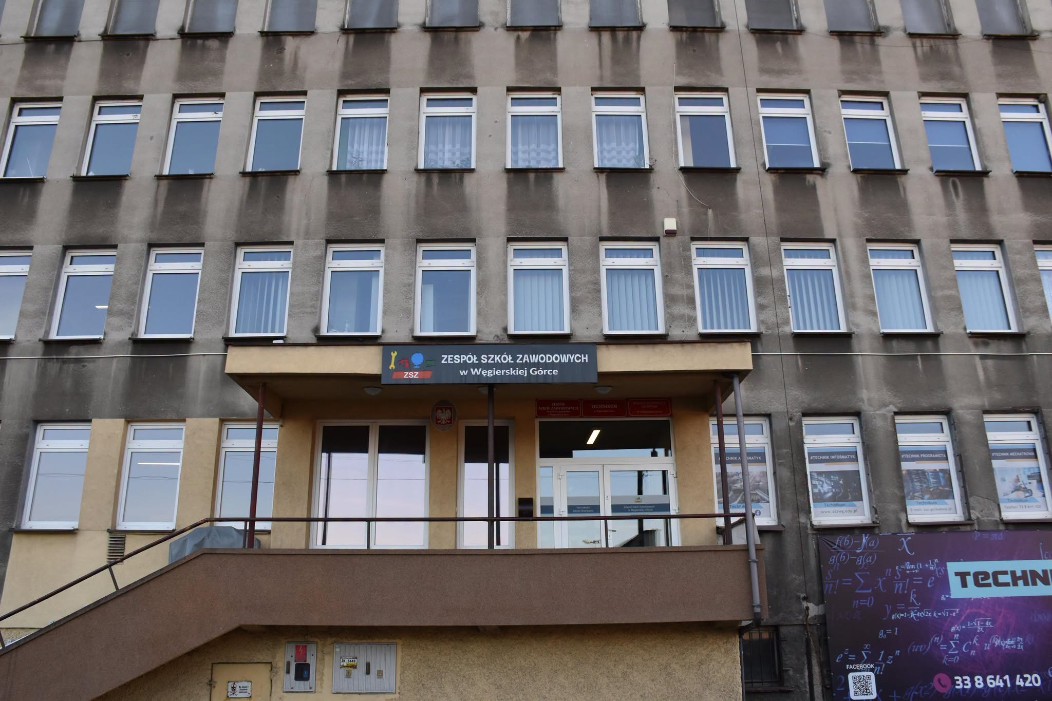 Tło