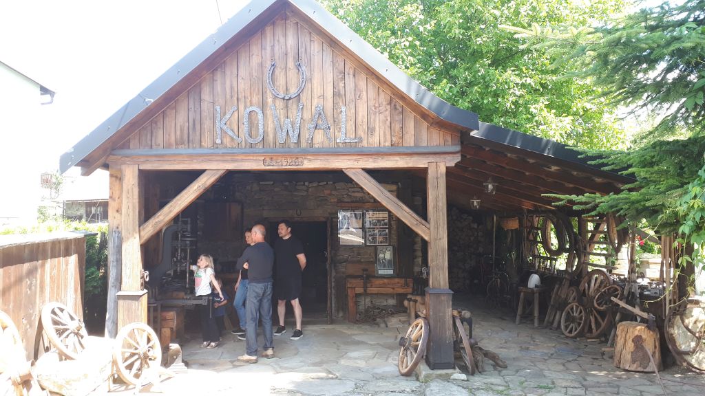 Tło