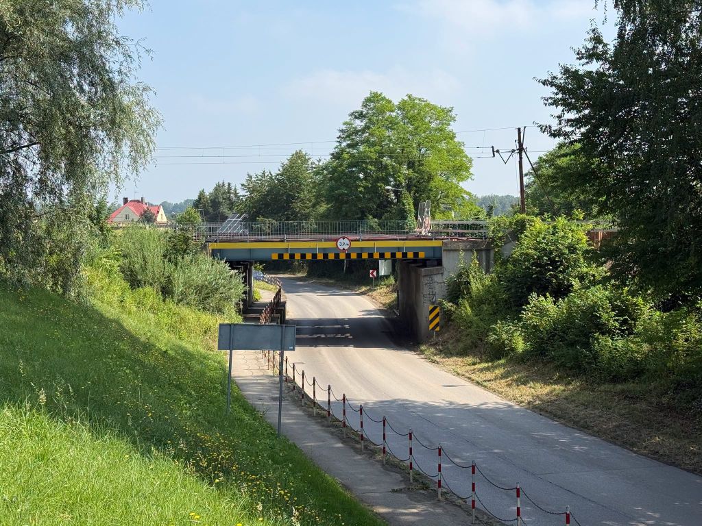 Tło