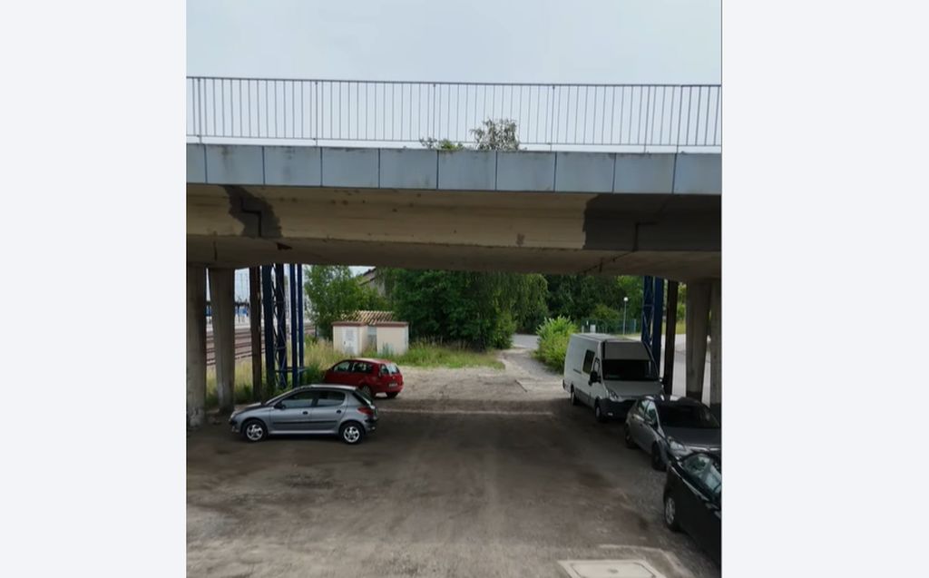 Tło