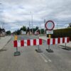 Kierowcy ignorują zakaz i wjeżdżają na plac budowy. Gmina apeluje o rozsądek