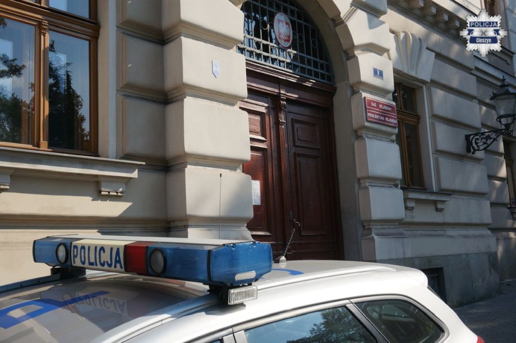 Tło