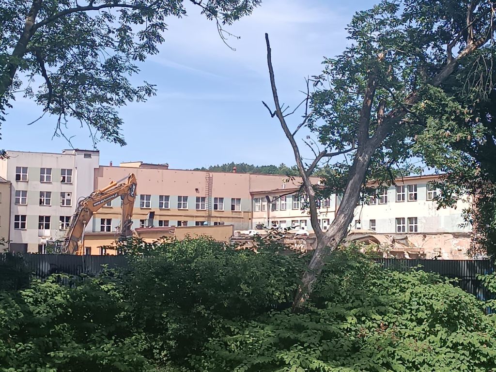 Tło