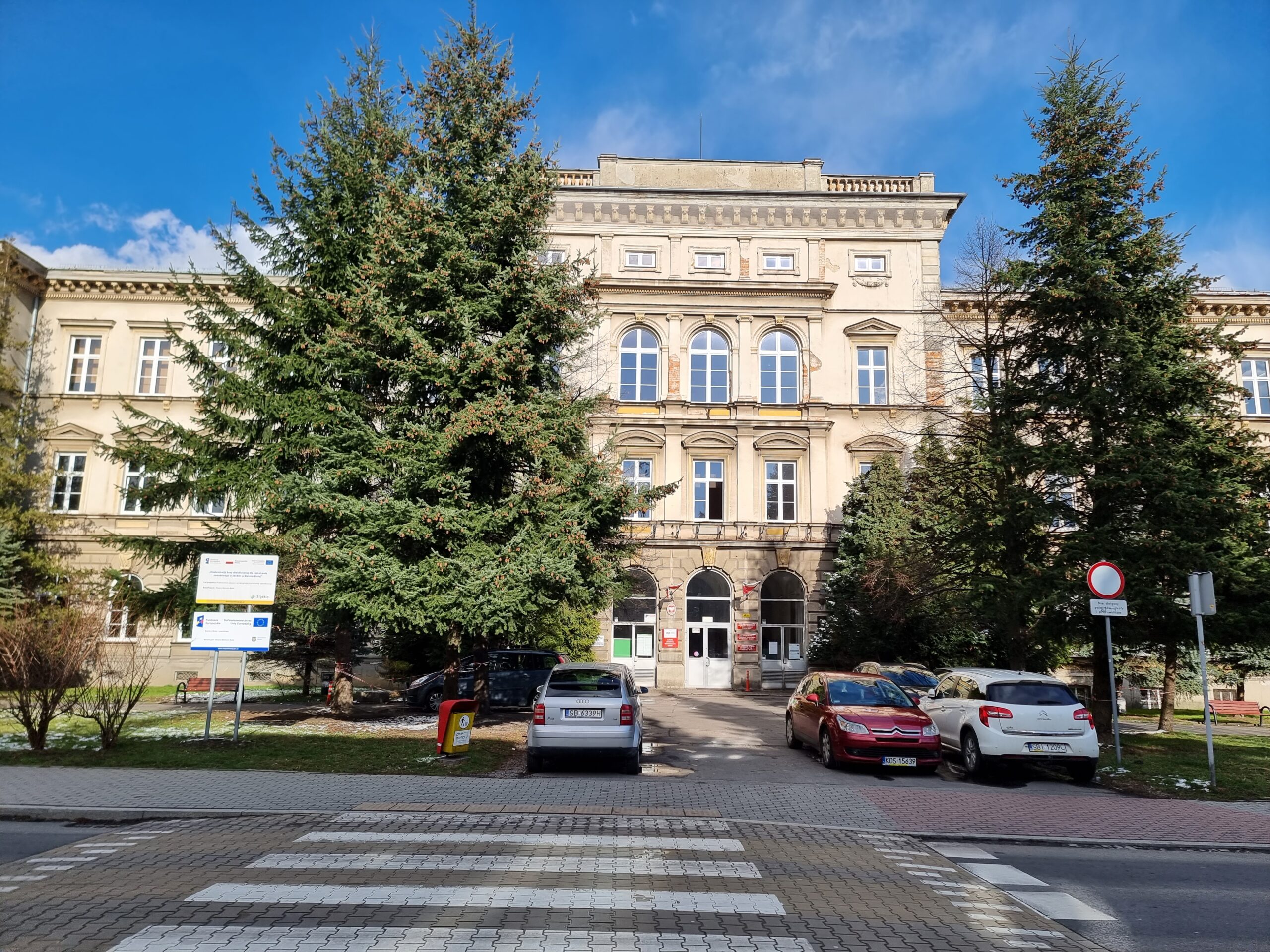 Tło