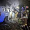 Pożar samochodu przy ul. Krakowskiej. Volvo doszczętnie spłonęło