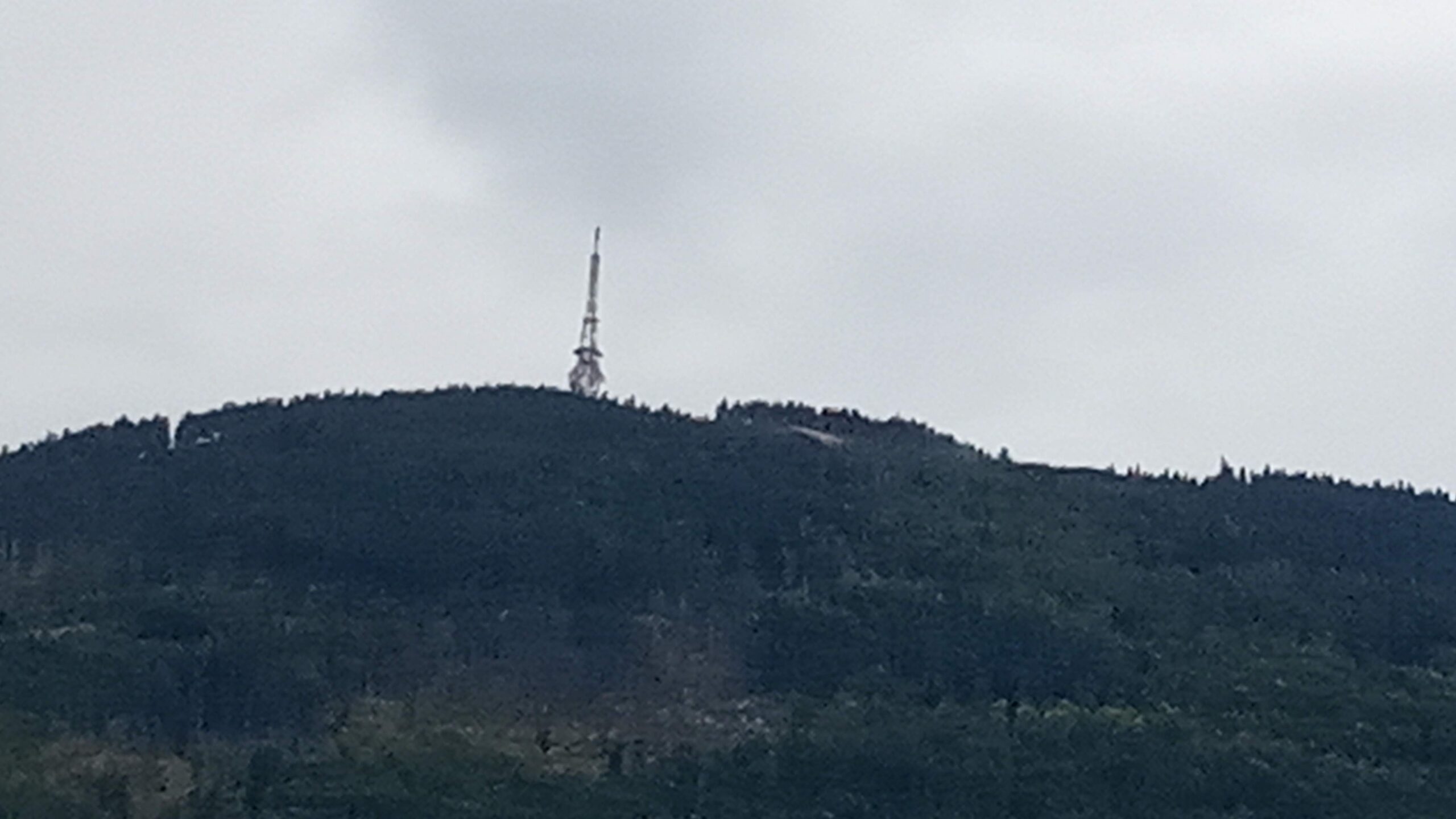 Tło