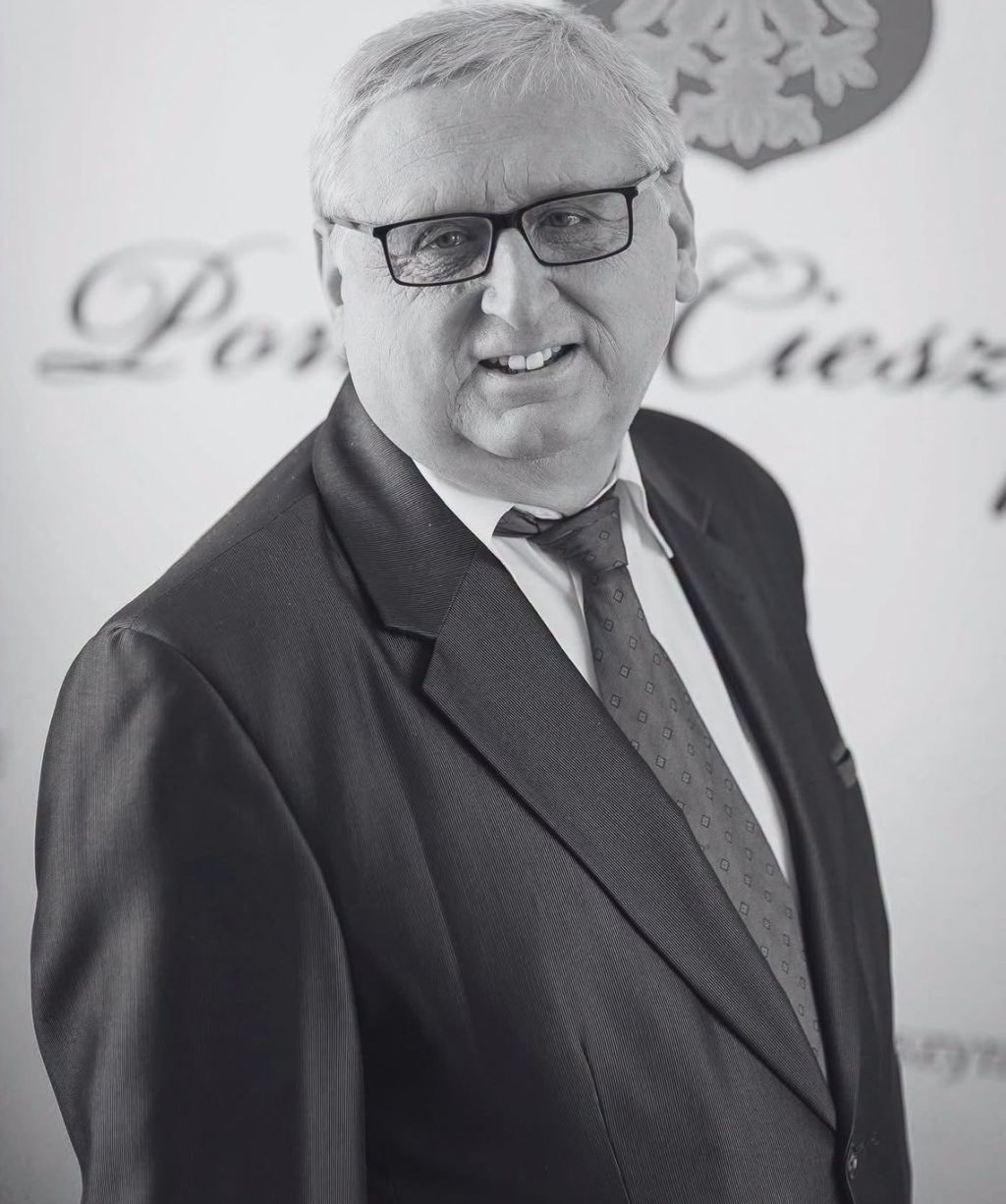 Tło