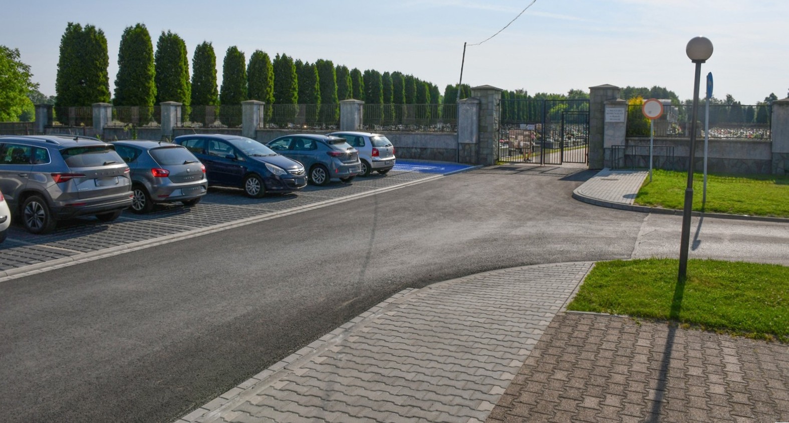 Tło