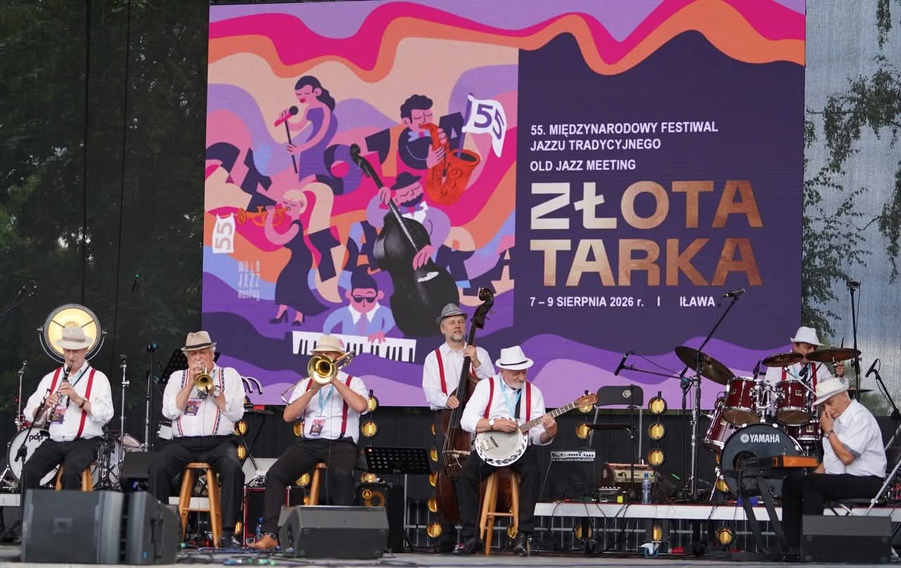 Tło