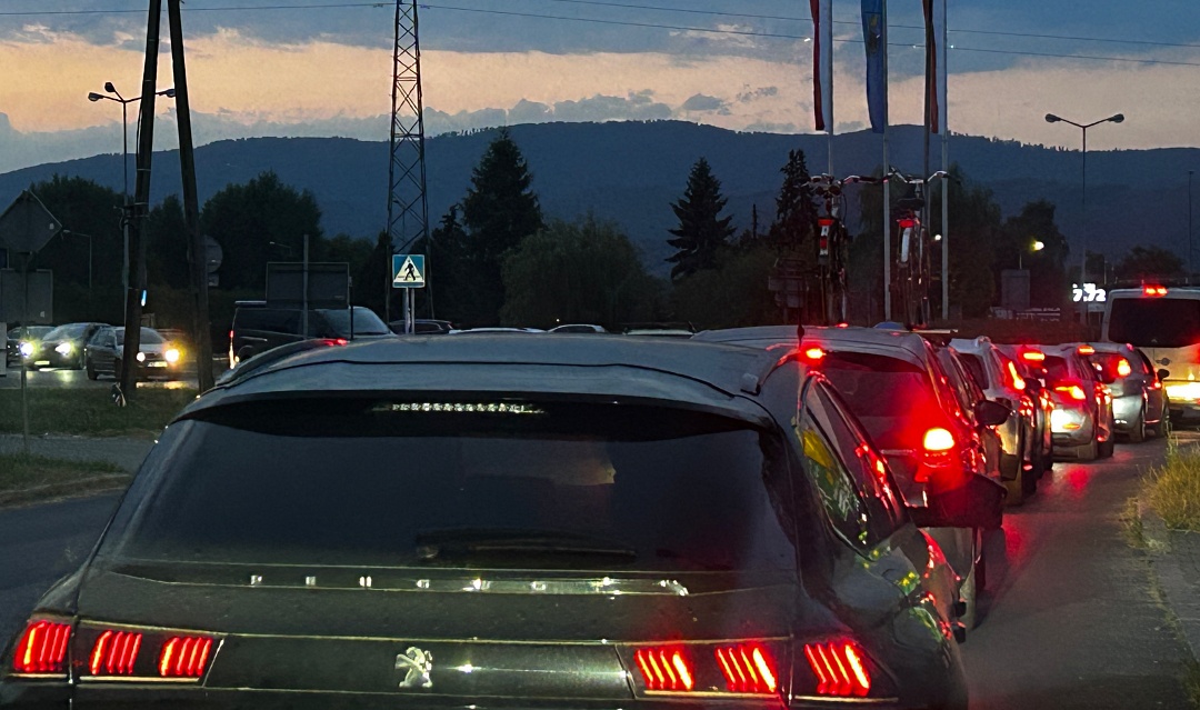 Tło