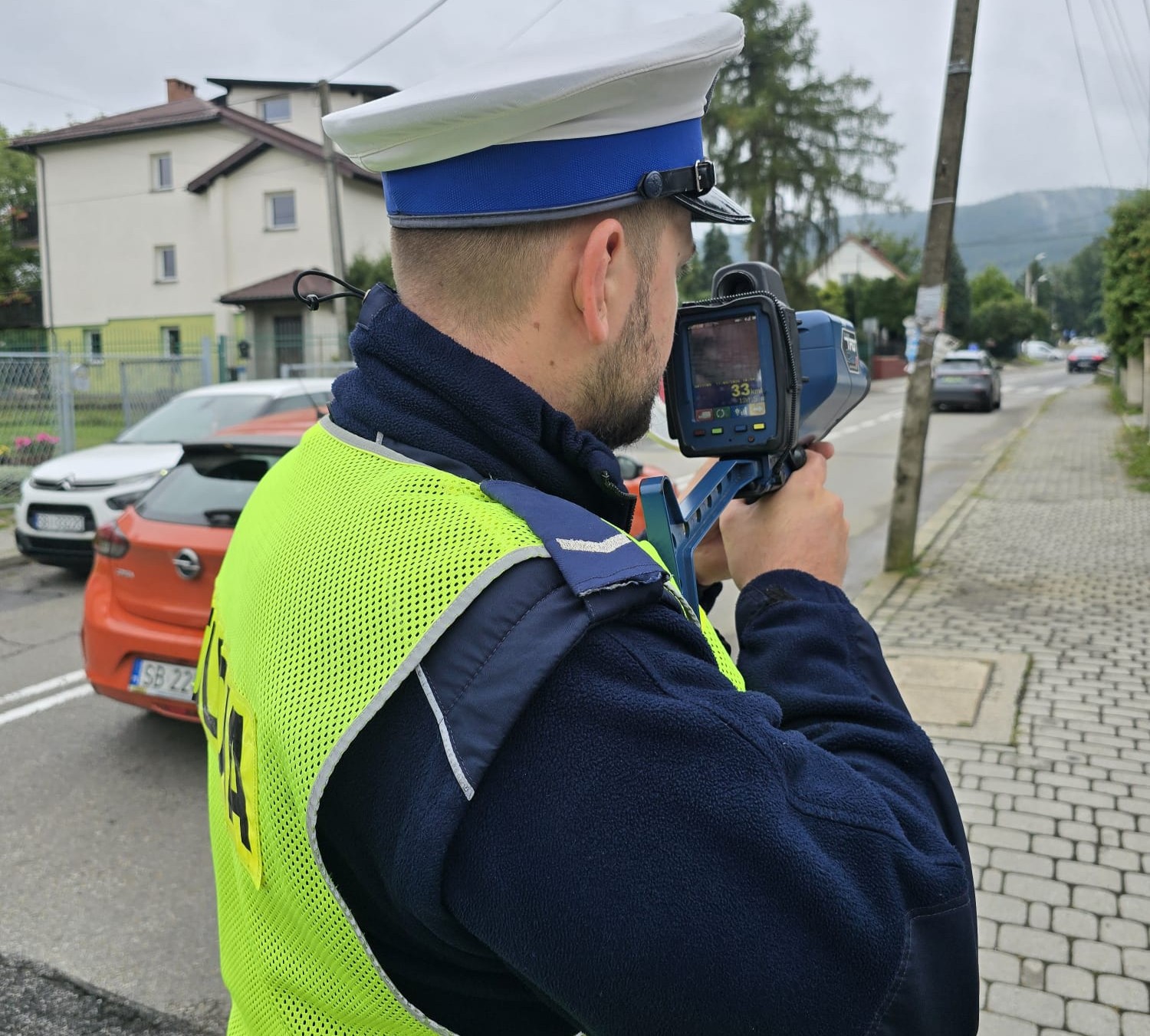 Tło