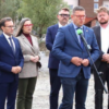 „Mieszkanie prawem, nie towarem”. Ministrowie przyjechali do Bielska-Białej