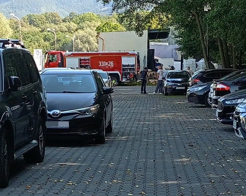 Tło