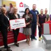 Rodzice czuwają przy chorych dzieciach. Szpital dostał dla nich kolejne łóżka