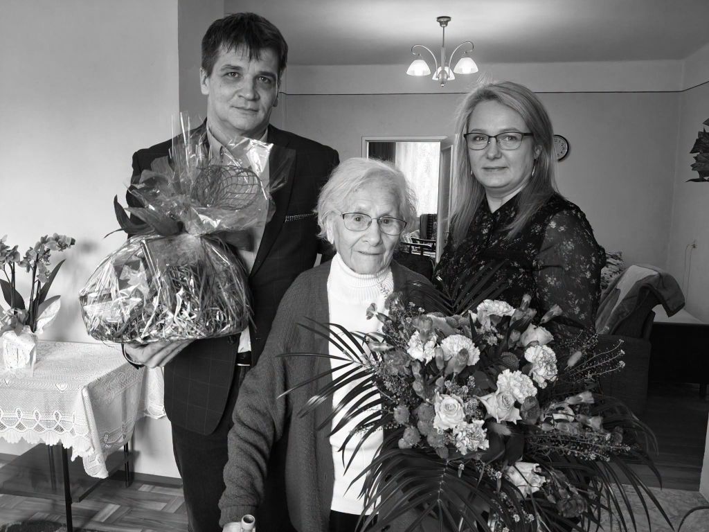 Tło