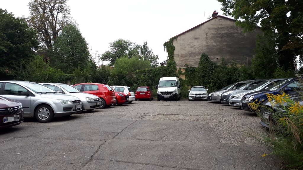 Tło