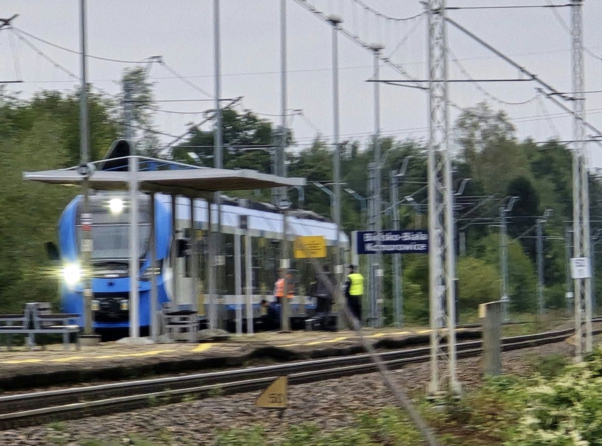 Tło