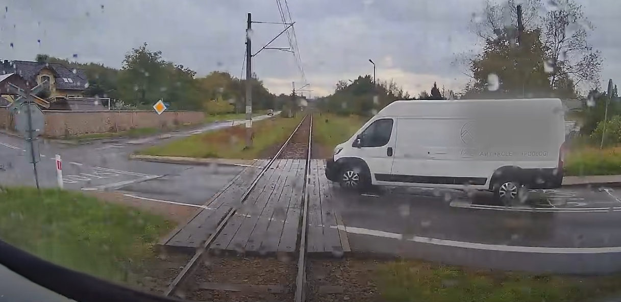 Tło