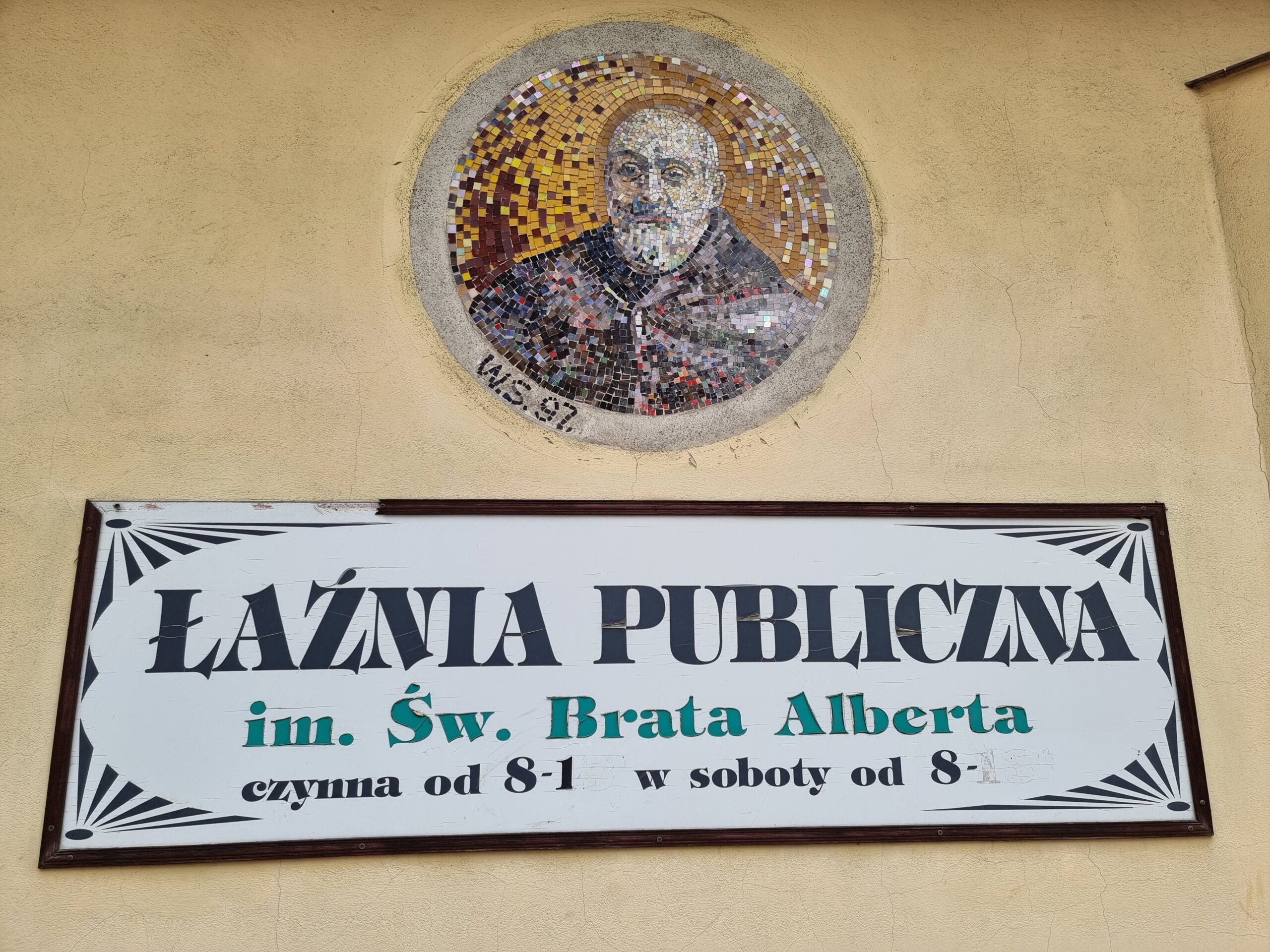 Tło
