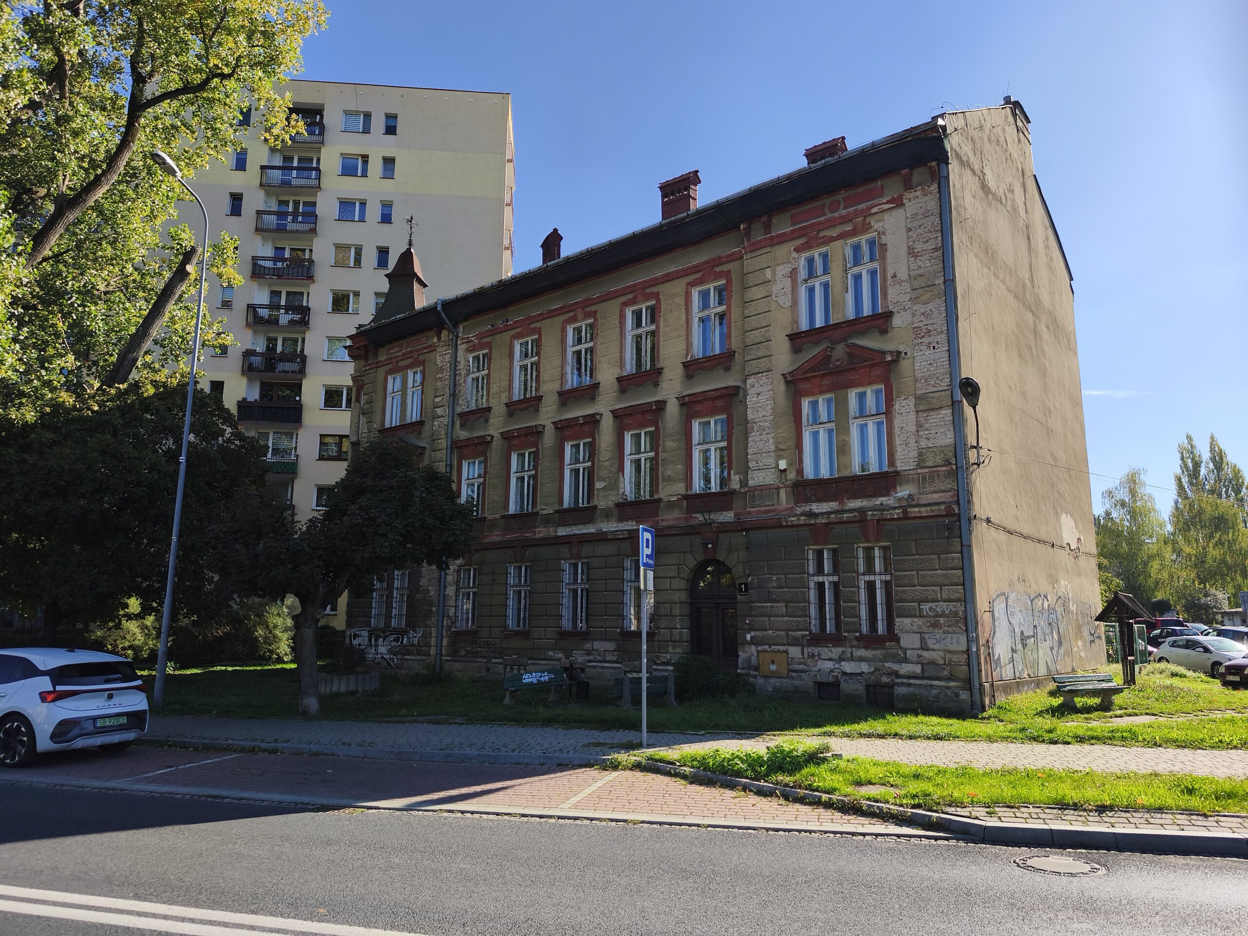 Tło
