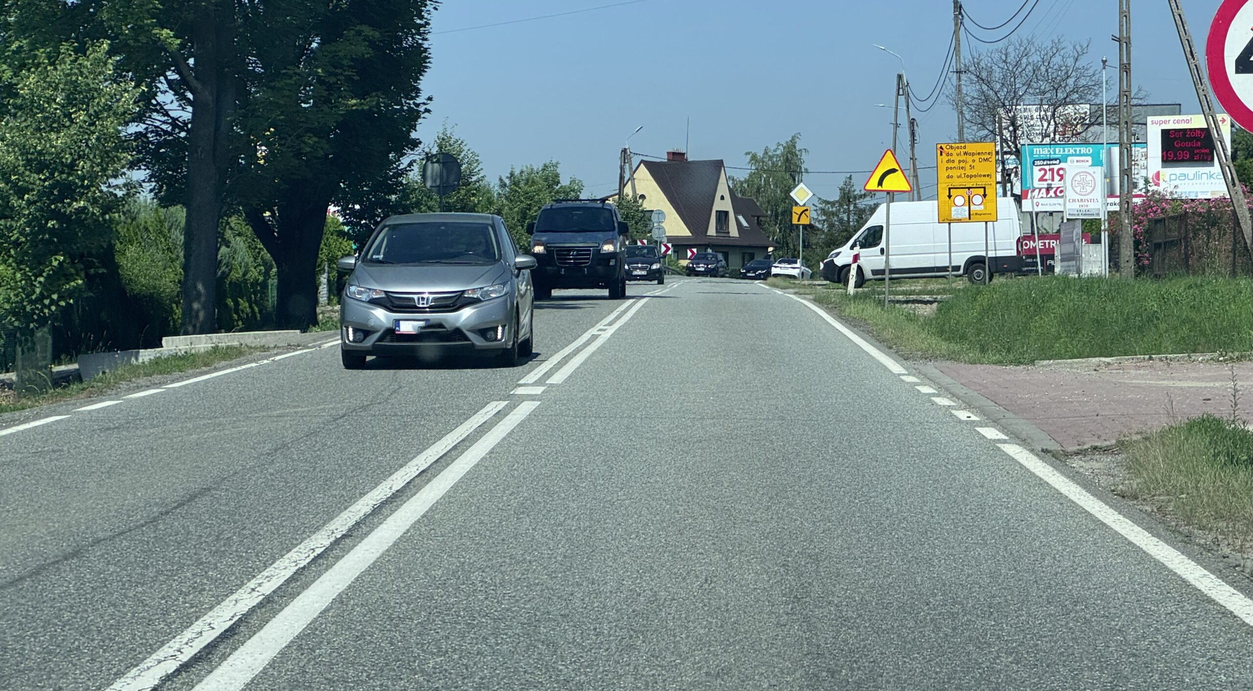 Tło