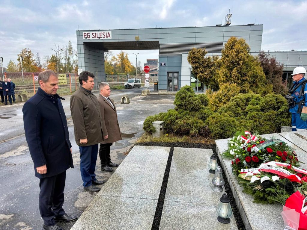 Tło