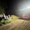 Dachowanie terenowego Nissana. Dwoje młodych pasażerów trafiło do szpitala