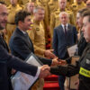 Młodzi strażacy z regionu z grantami od ministra