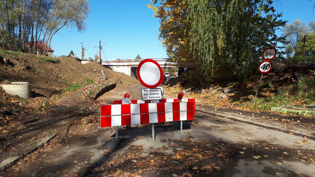 Tło