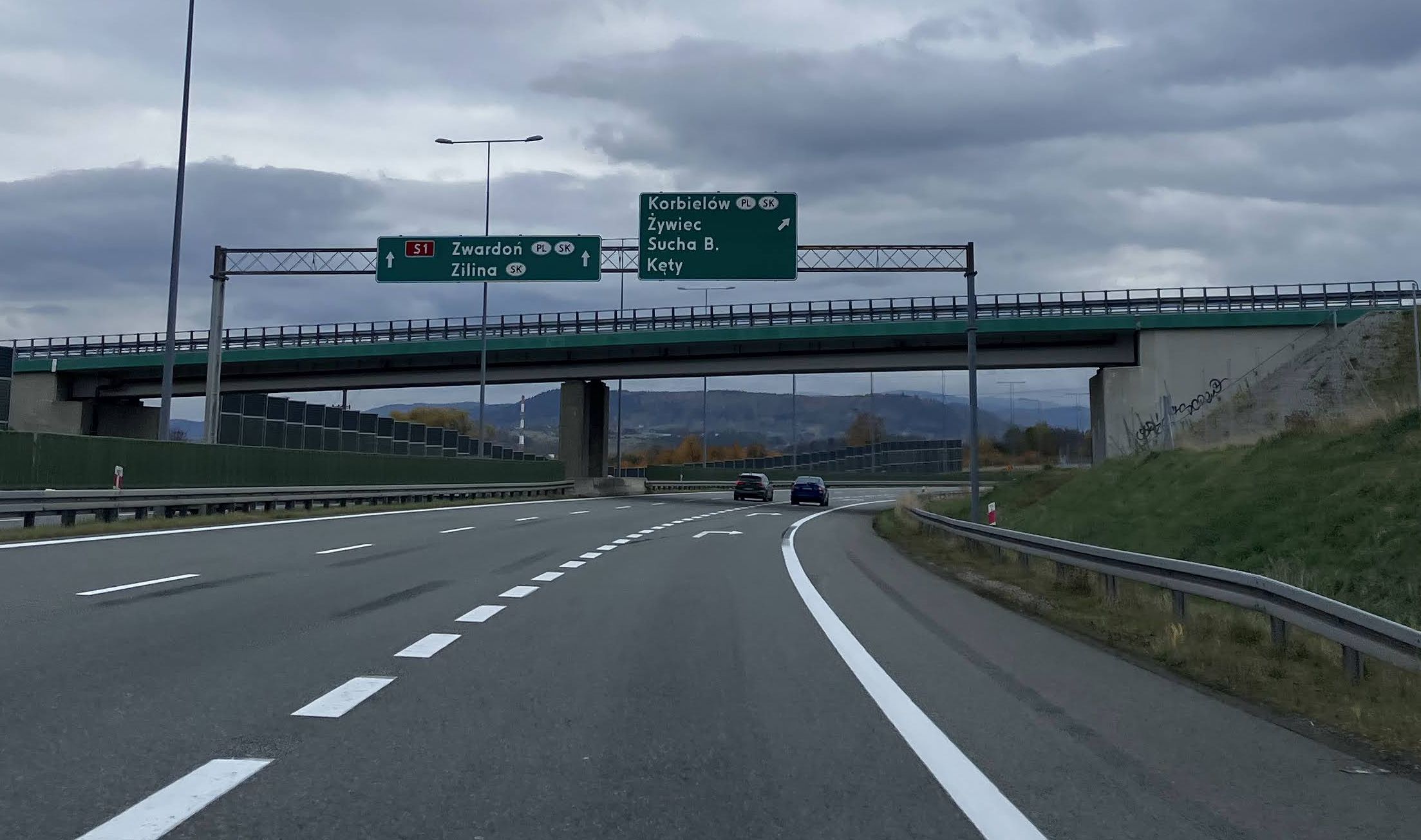 Tło