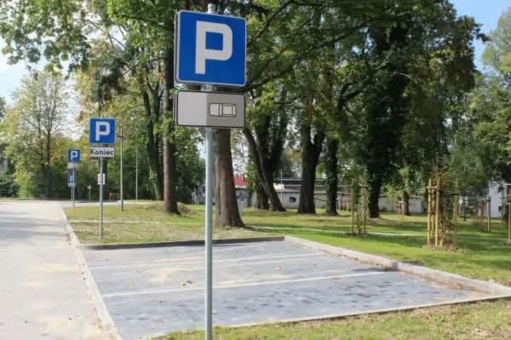 Tło