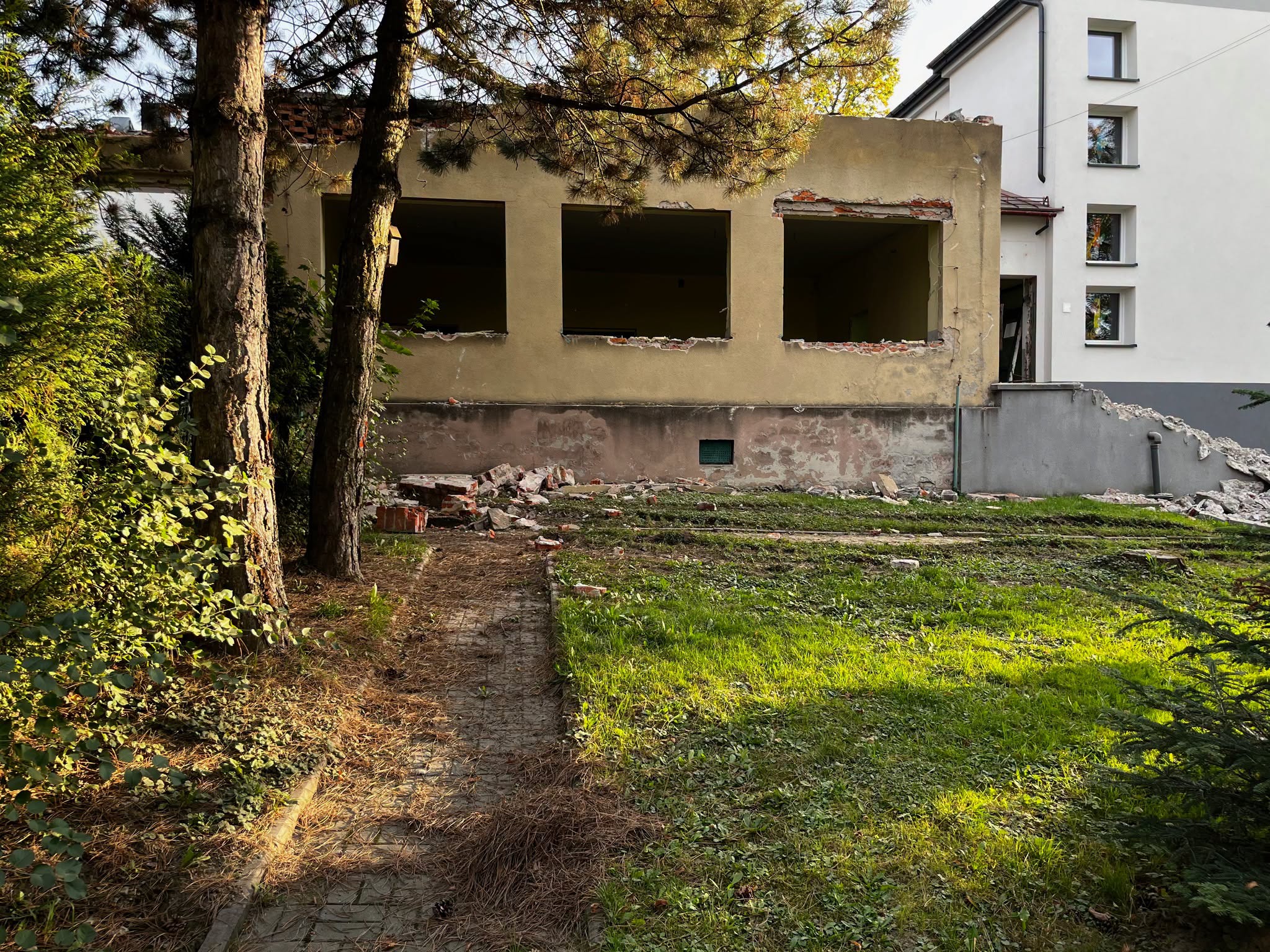 Tło