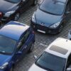 Mieszkańcy mają dość samochodów parkujących przy UBB. Uczelnia odpowiada