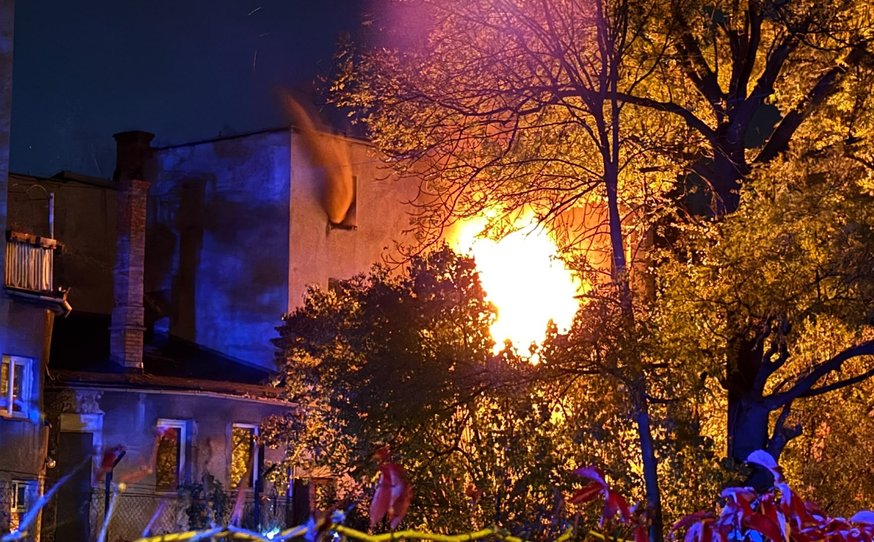 Tło